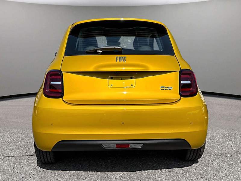 2026 FIAT 500e