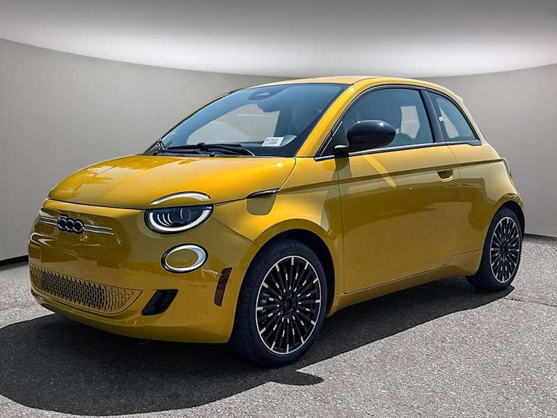 2026 FIAT 500e