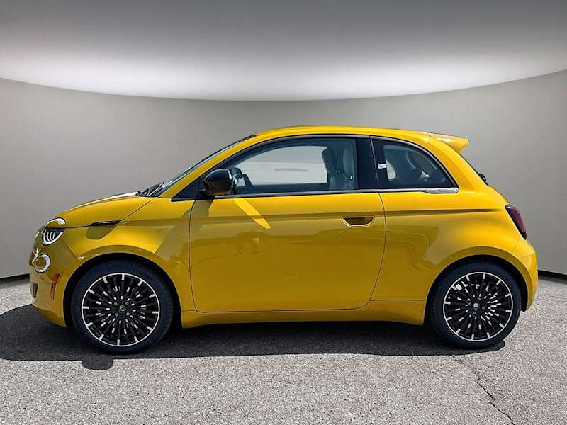 2026 FIAT 500e