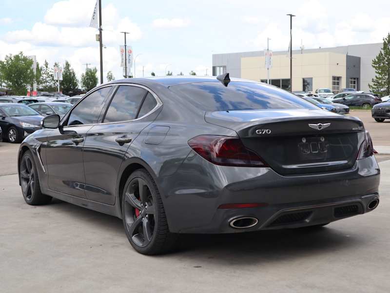 2021 Genesis G70
