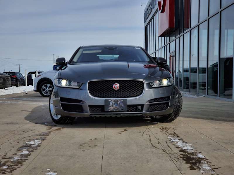 2017 Jaguar XE