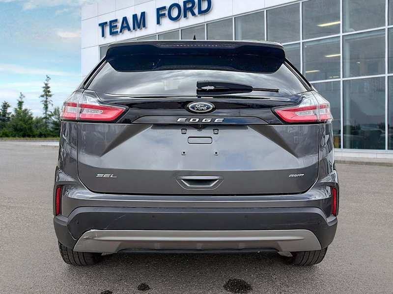 2022 Ford Edge
