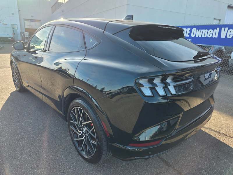 2022 Ford Mustang Mach-E