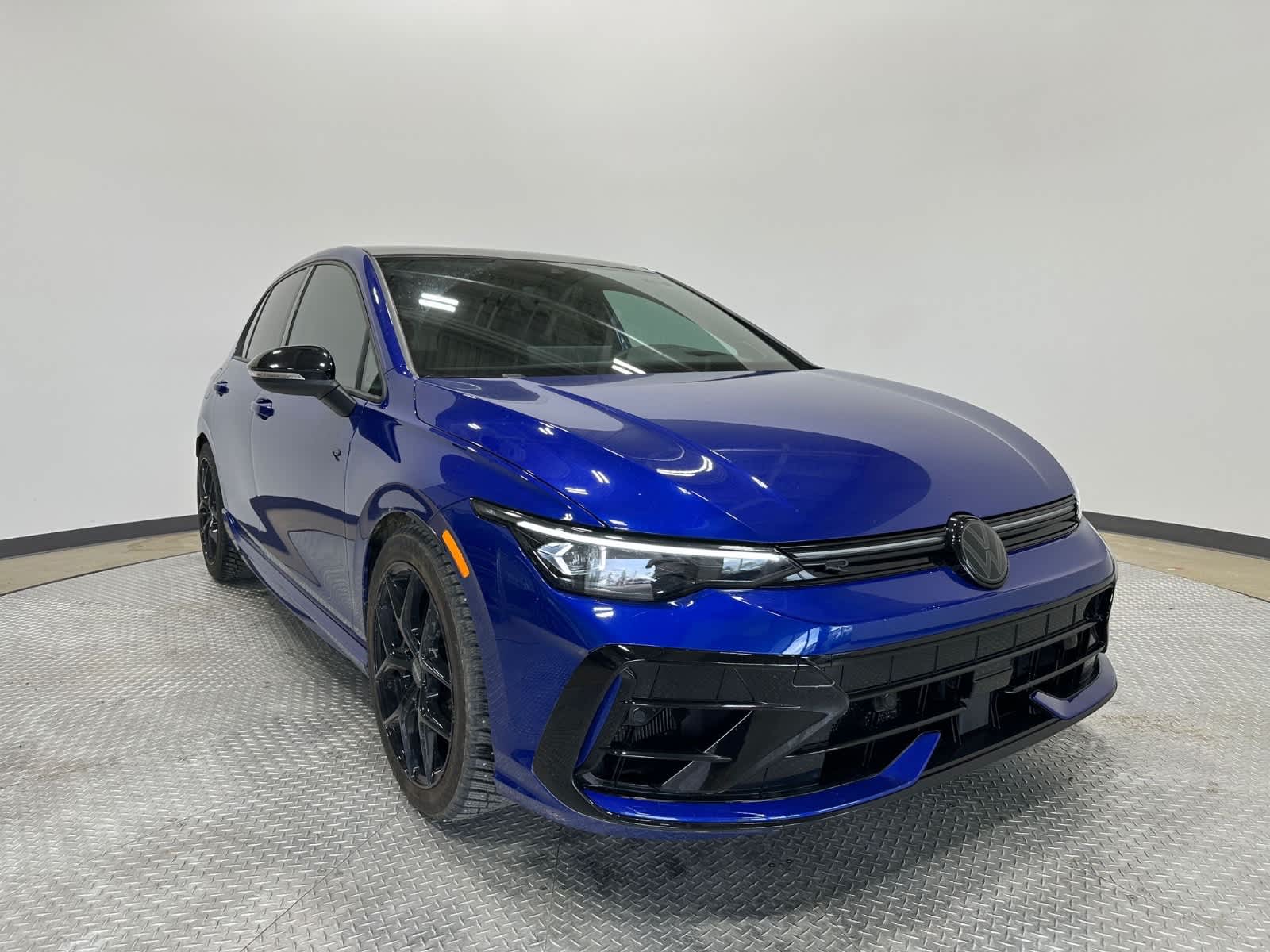2025 Volkswagen Golf R Black Edition