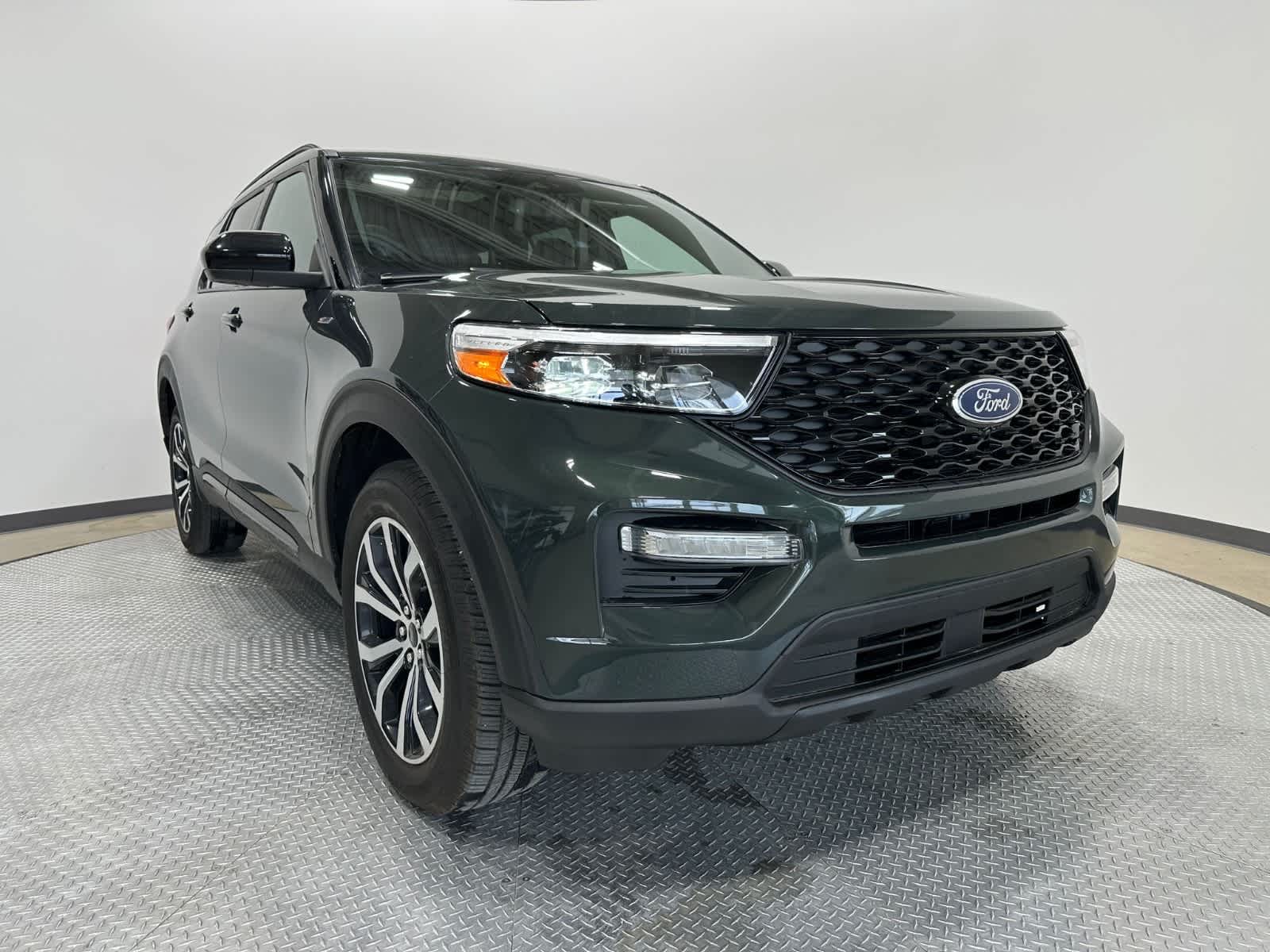 2023 Ford Explorer ST-Line