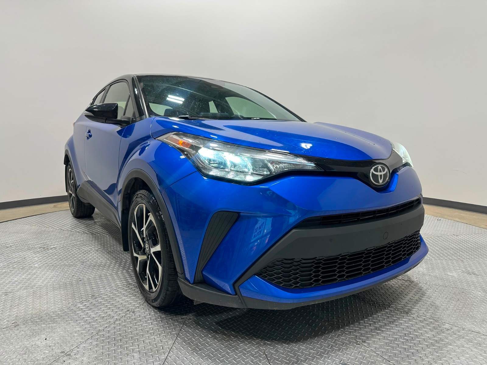 2021 Toyota C-HR XLE Premium