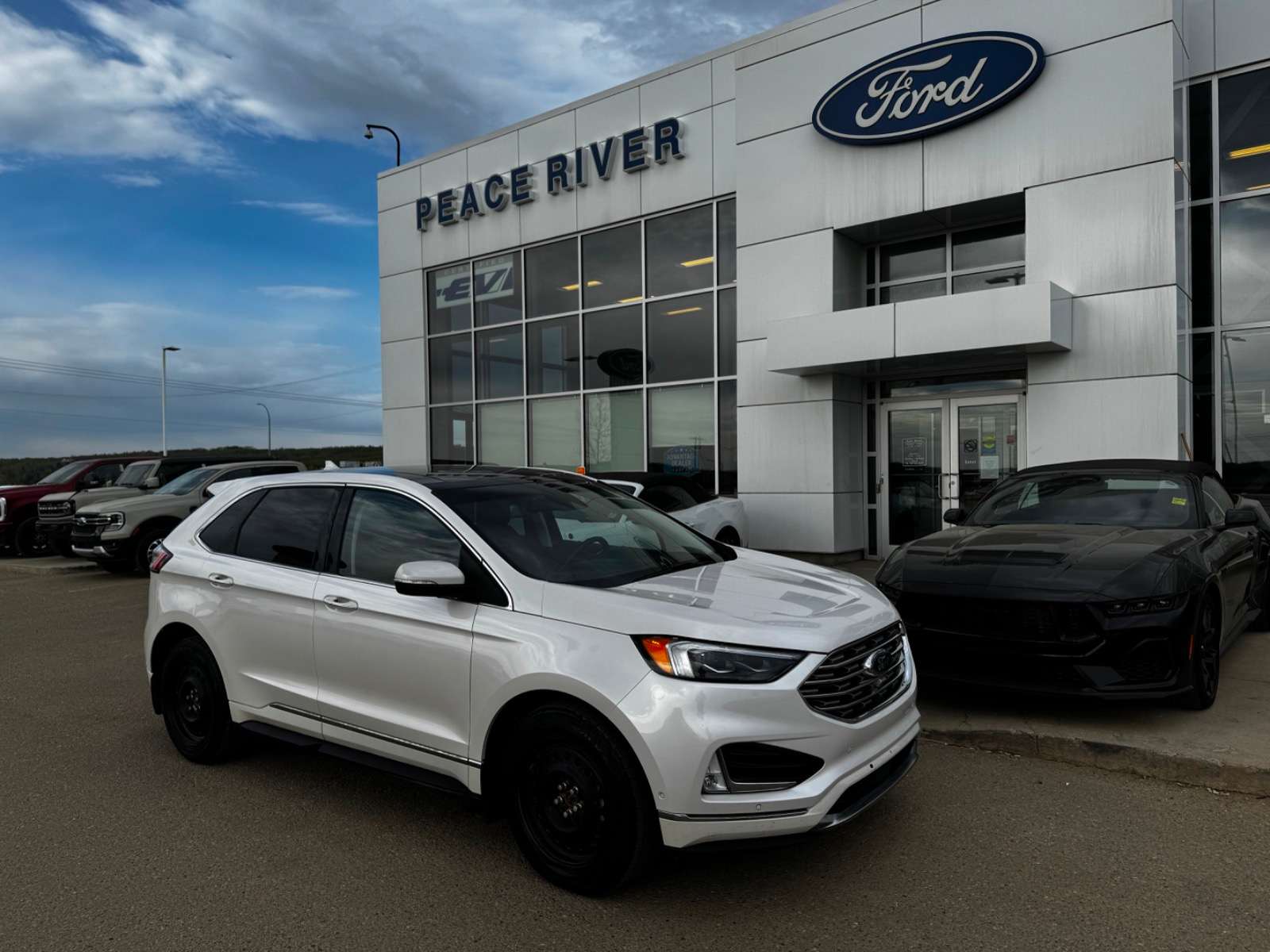 2019 Ford Edge Titanium