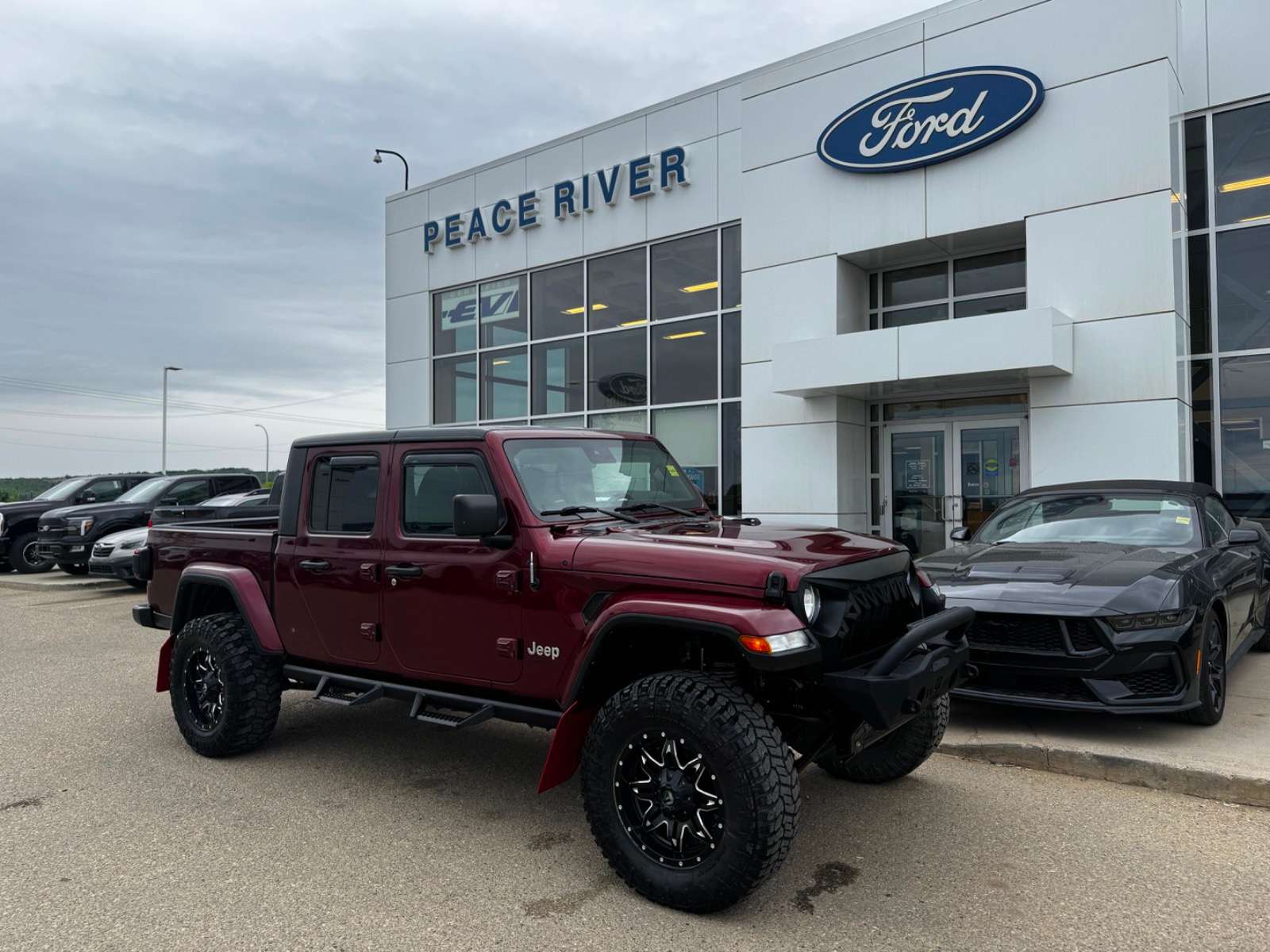 2021 Jeep Gladiator Overland
