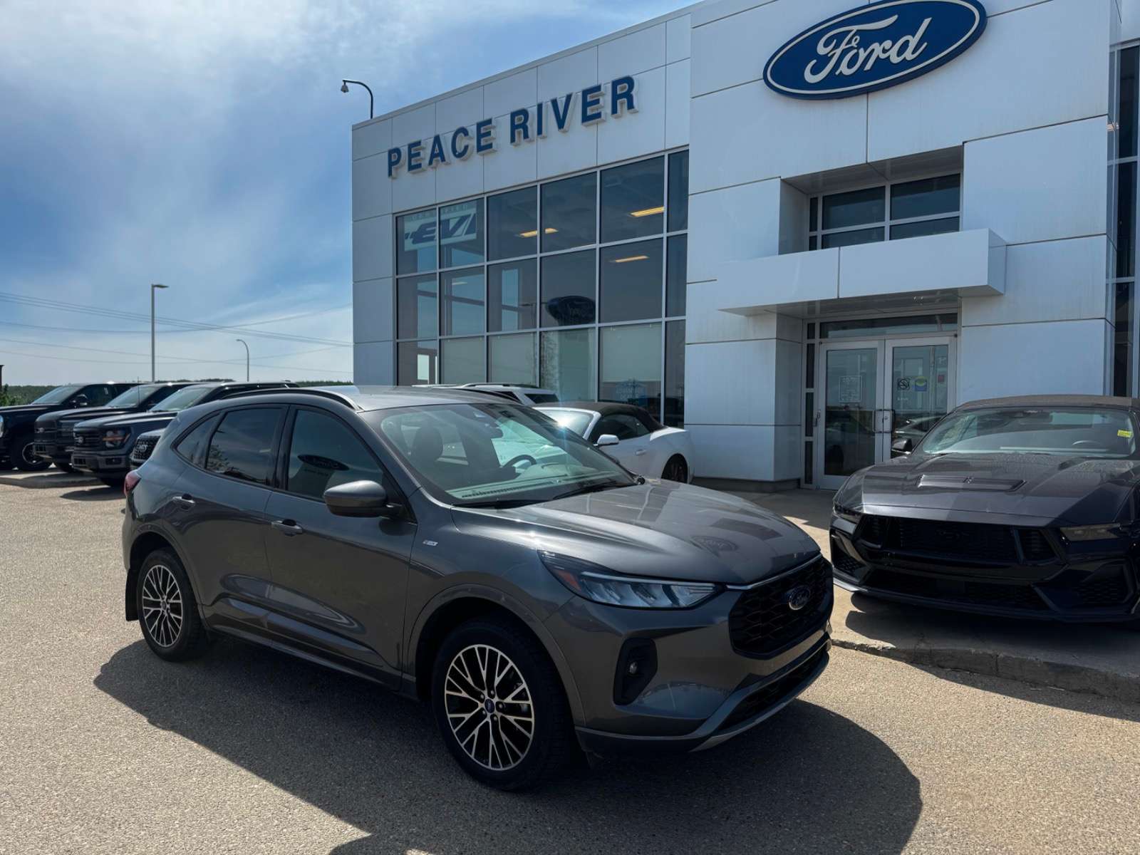 2023 Ford Escape ST-Line Select