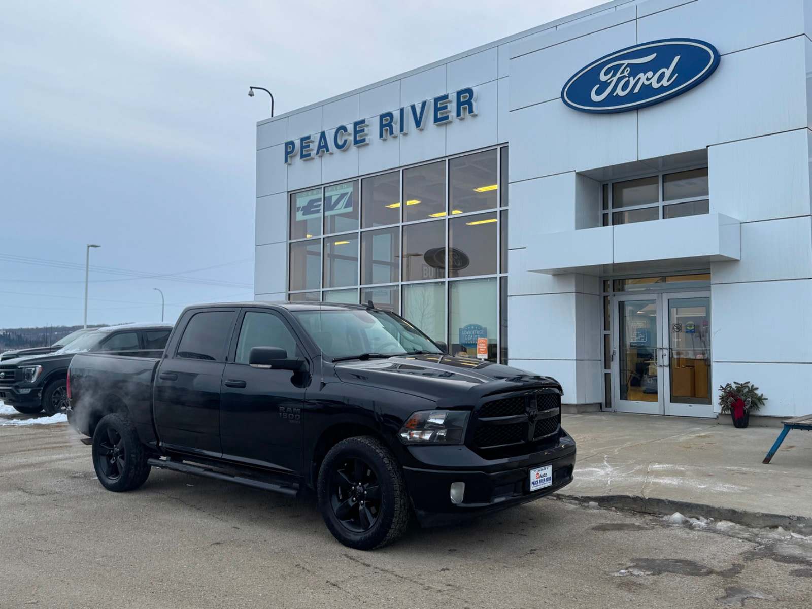 2023 RAM 1500 SLT