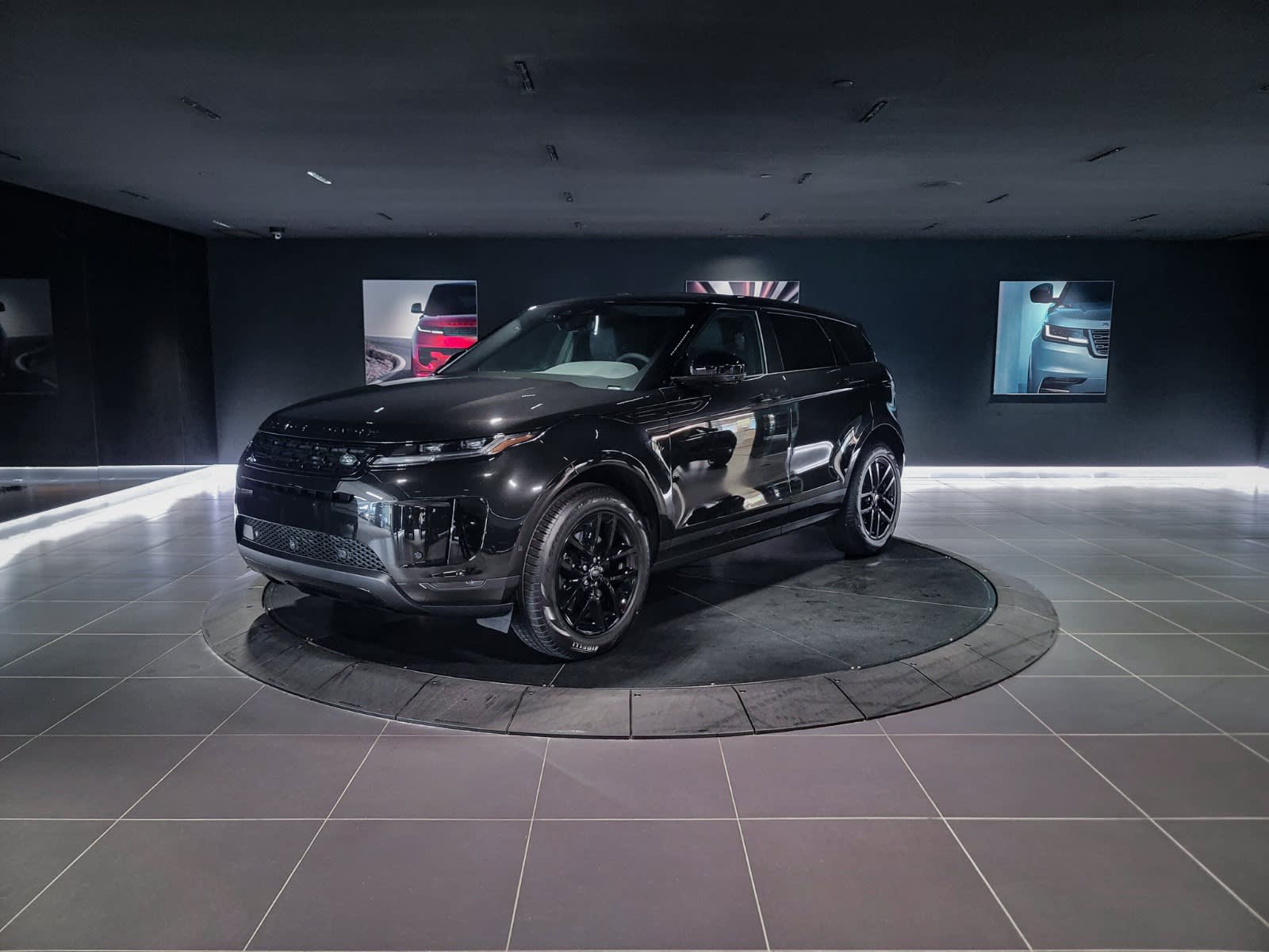 2026 Land Rover Range Rover Evoque S