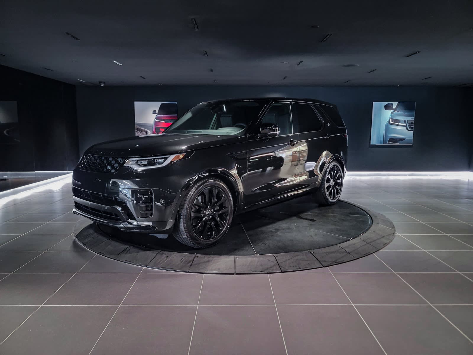 2026 Land Rover Discovery Dynamic SE