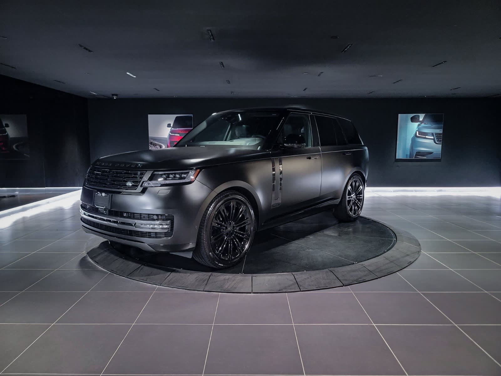 2026 Land Rover Range Rover SE