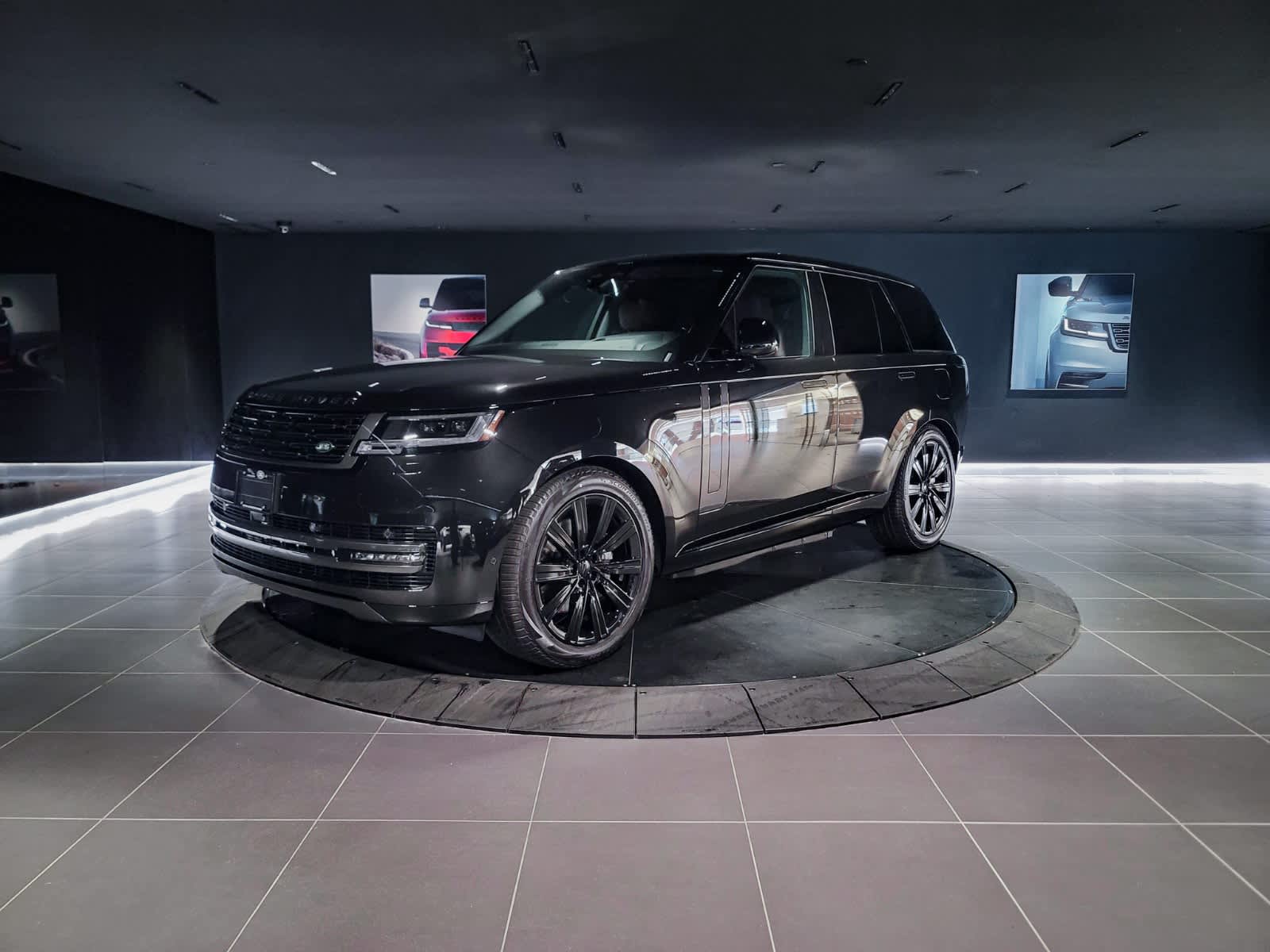 2026 Land Rover Range Rover SE