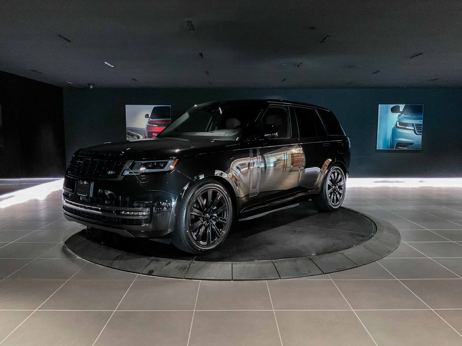 2026 Land Rover Range Rover SE