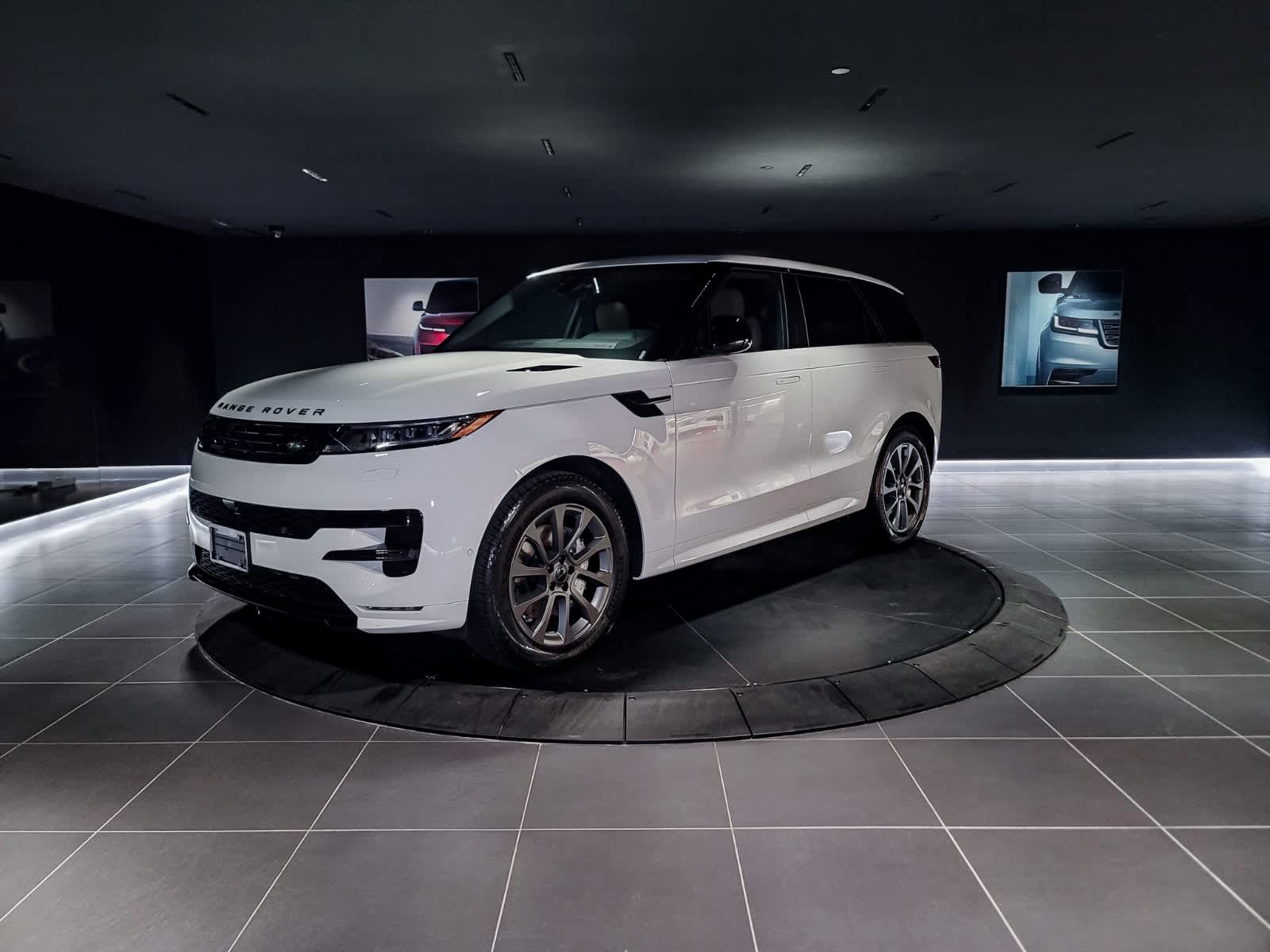 2026 Land Rover Range Rover Sport Dynamic SE