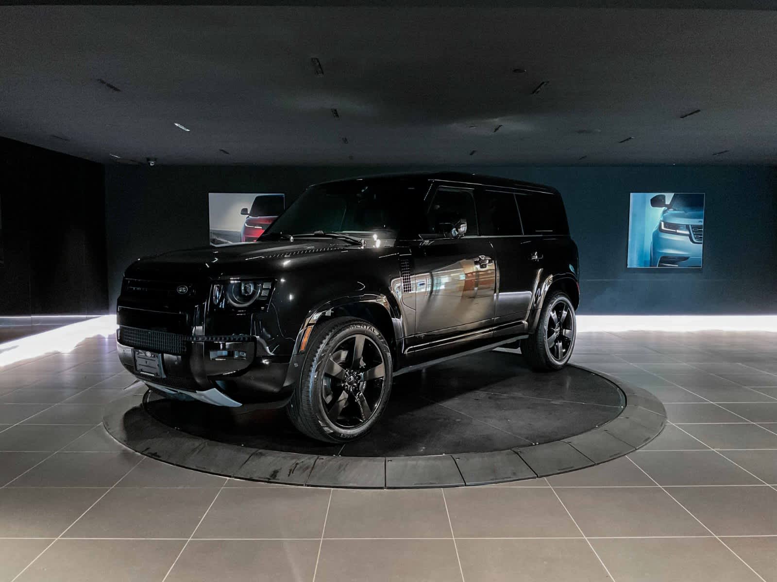 2026 Land Rover Defender V8