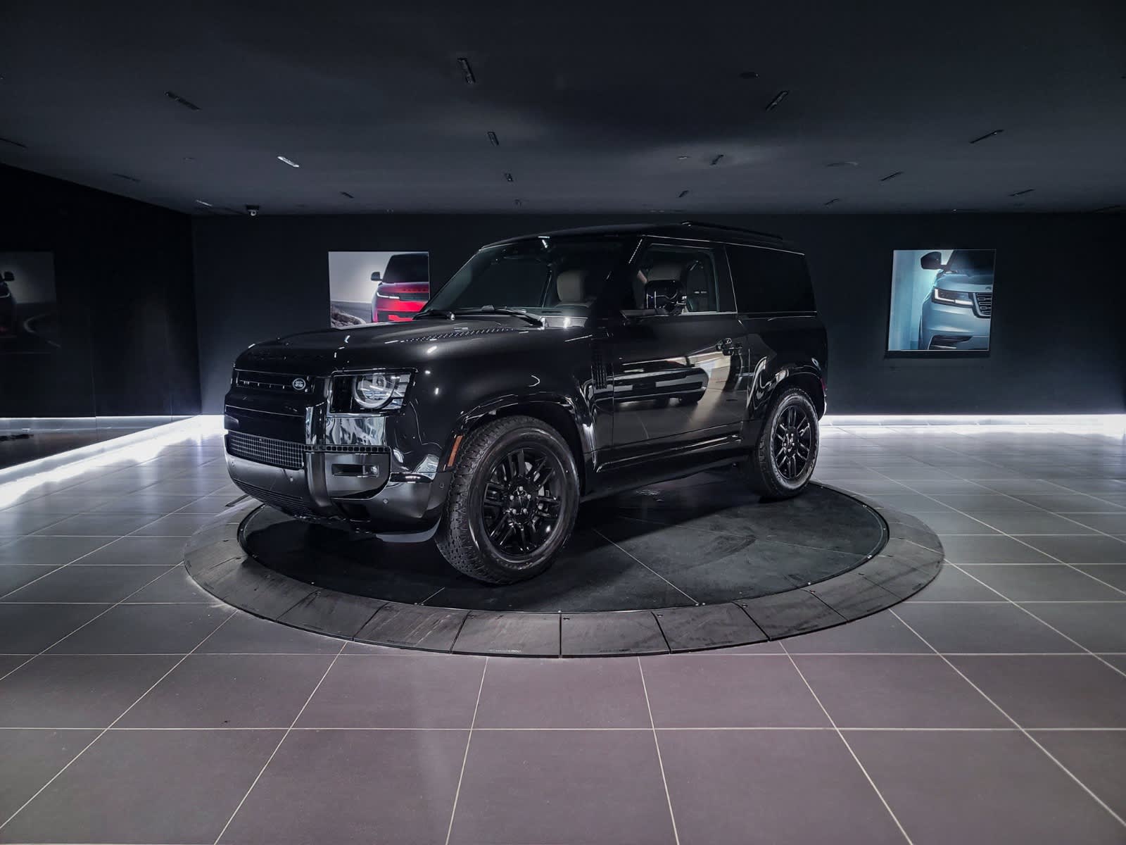 2026 Land Rover Defender X-Dynamic SE