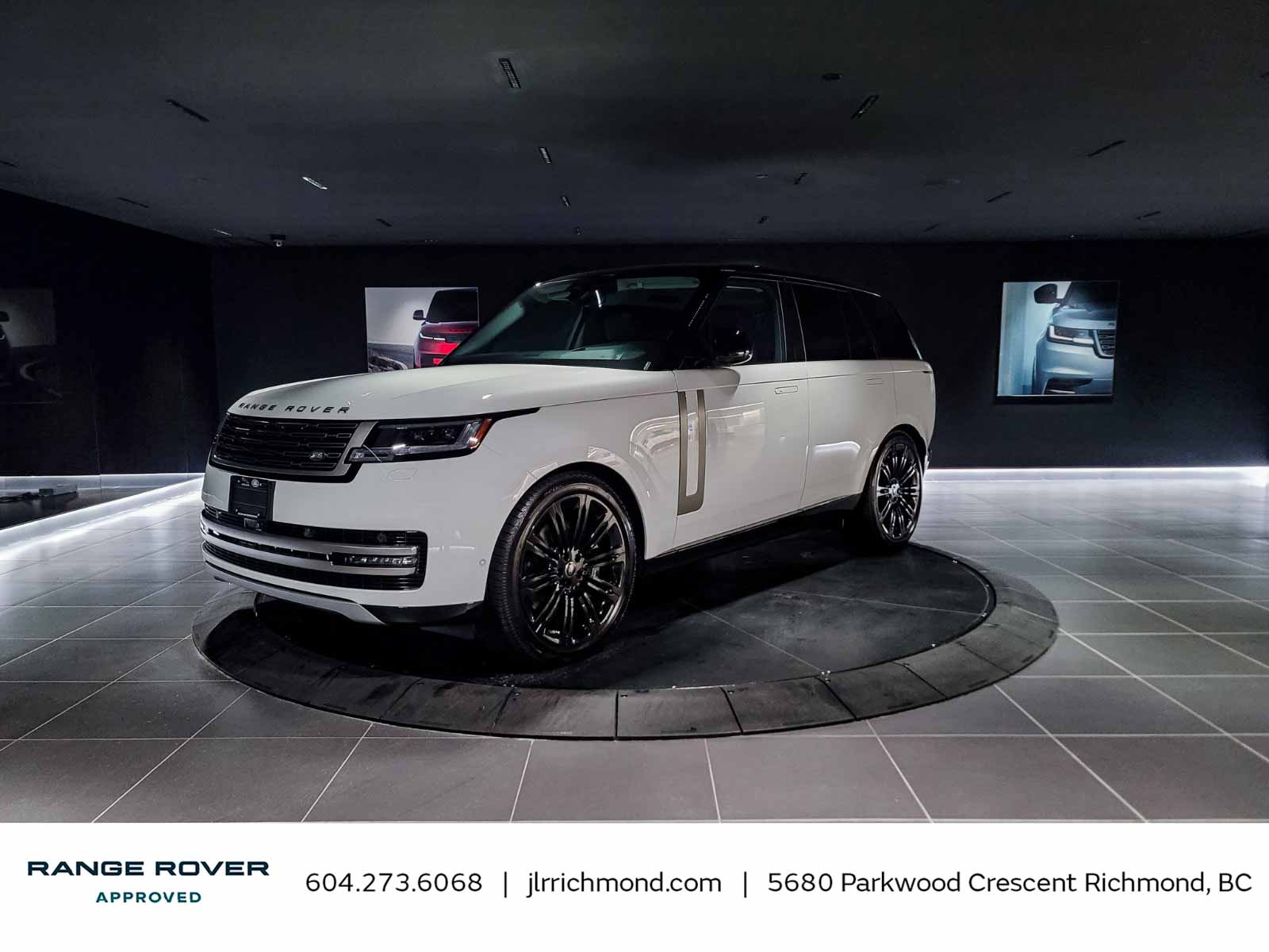 2025 Land Rover Range Rover SE