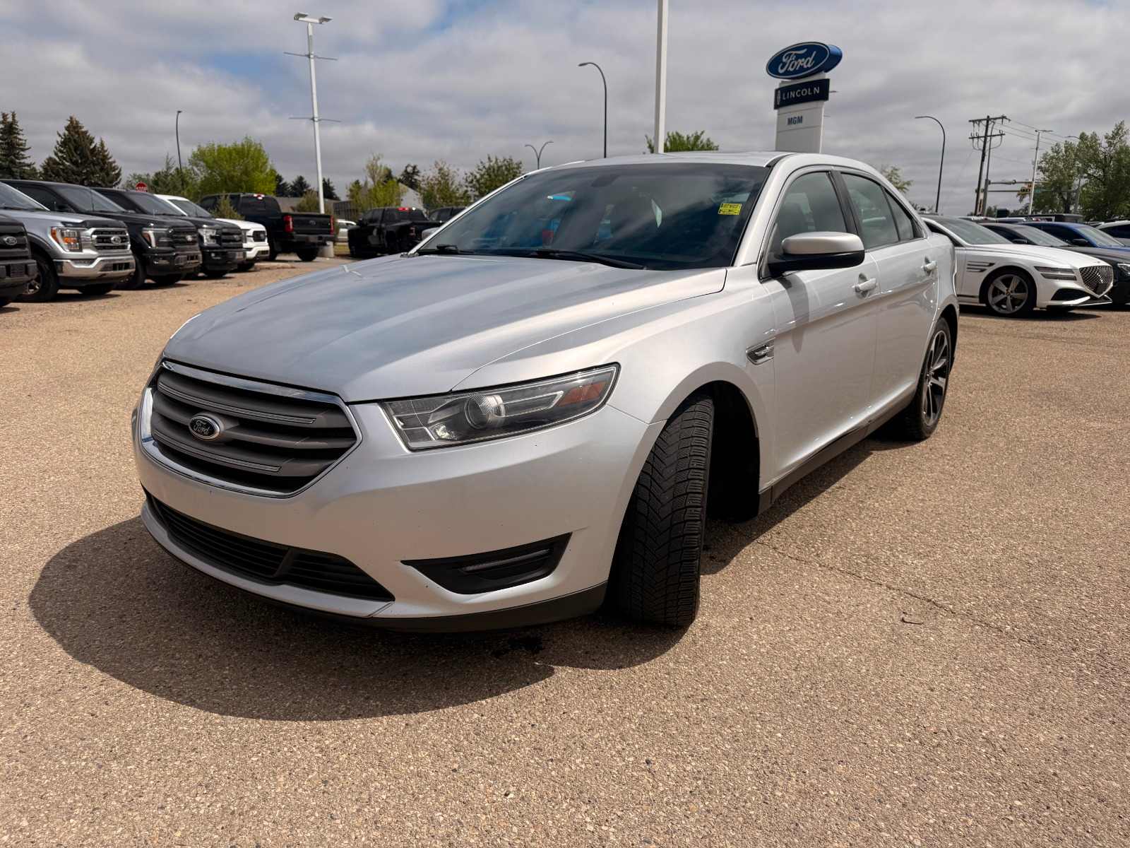 2015 Ford Taurus SEL
