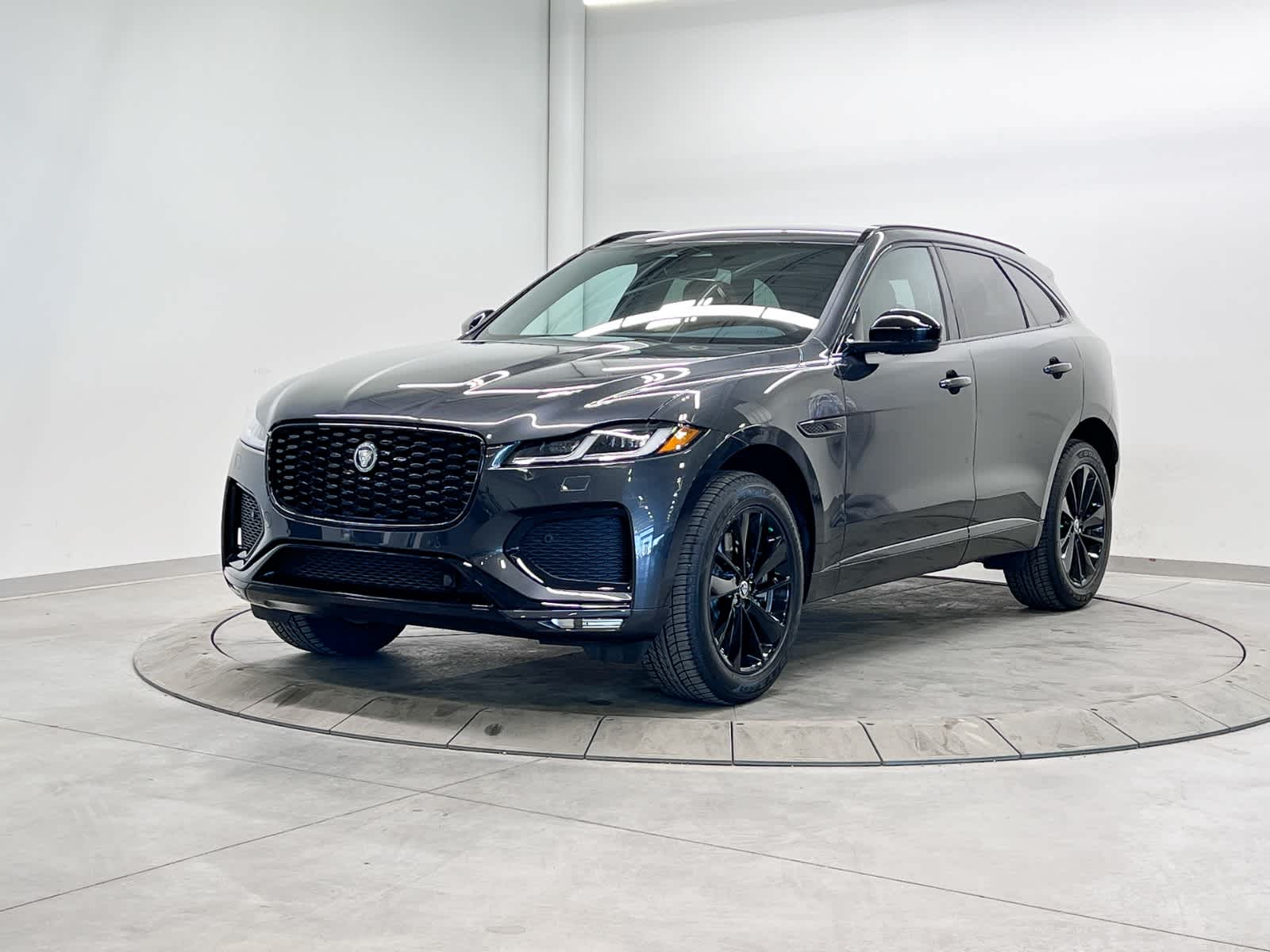 2026 Jaguar F-PACE P250 R-Dynamic S