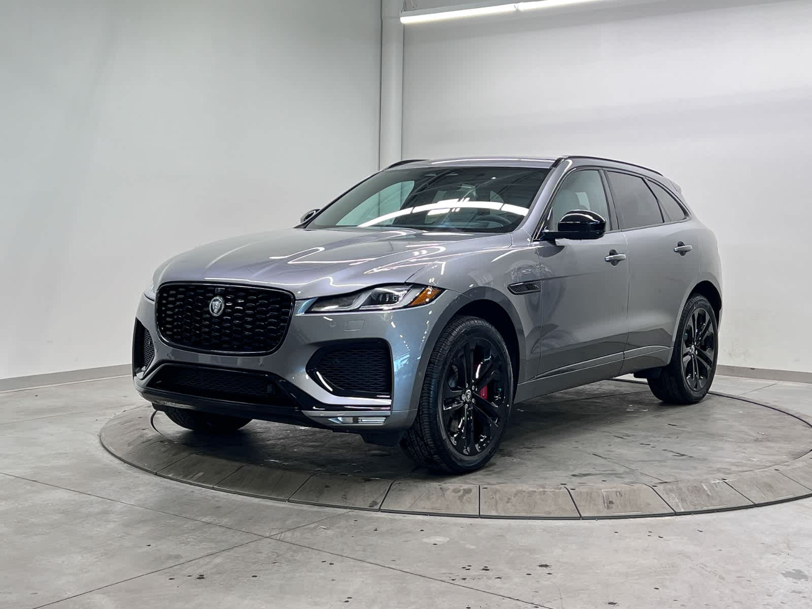 2026 Jaguar F-PACE P400 R-Dynamic S