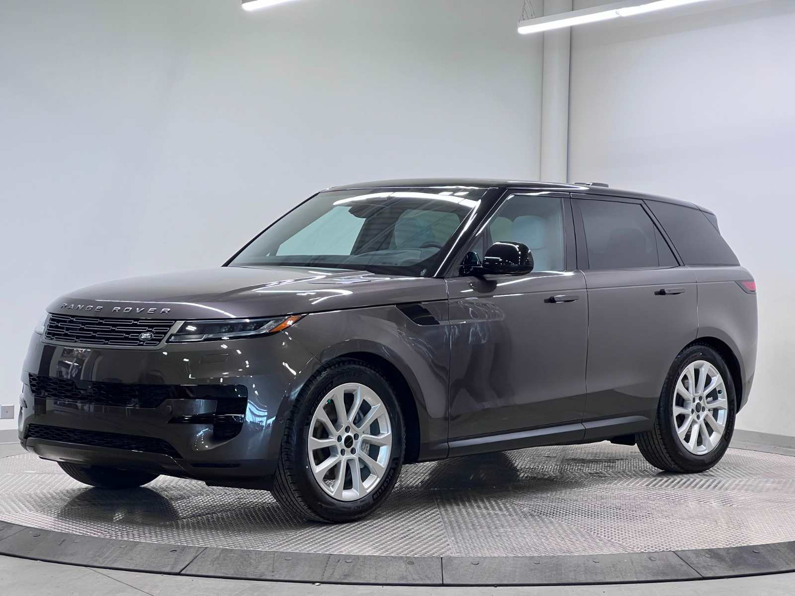 2026 Land Rover Range Rover Sport S