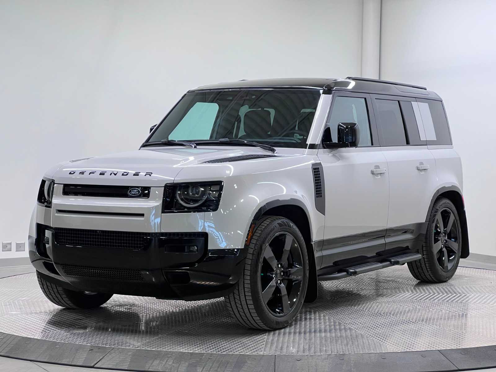 2026 Land Rover Defender X-Dynamic SE