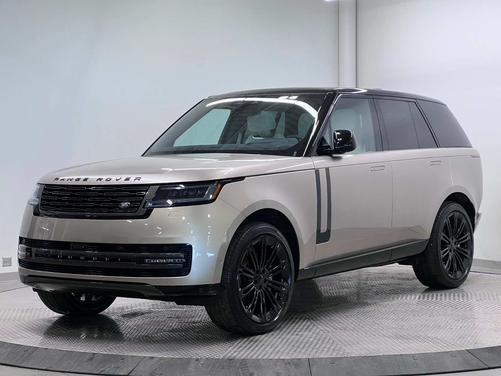 2026 Land Rover Range Rover SE