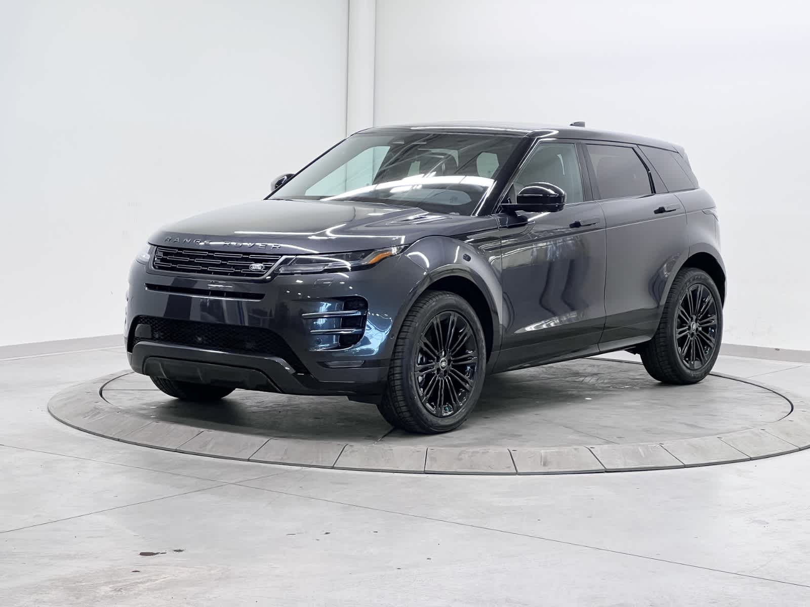 2026 Land Rover Range Rover Evoque Dynamic SE