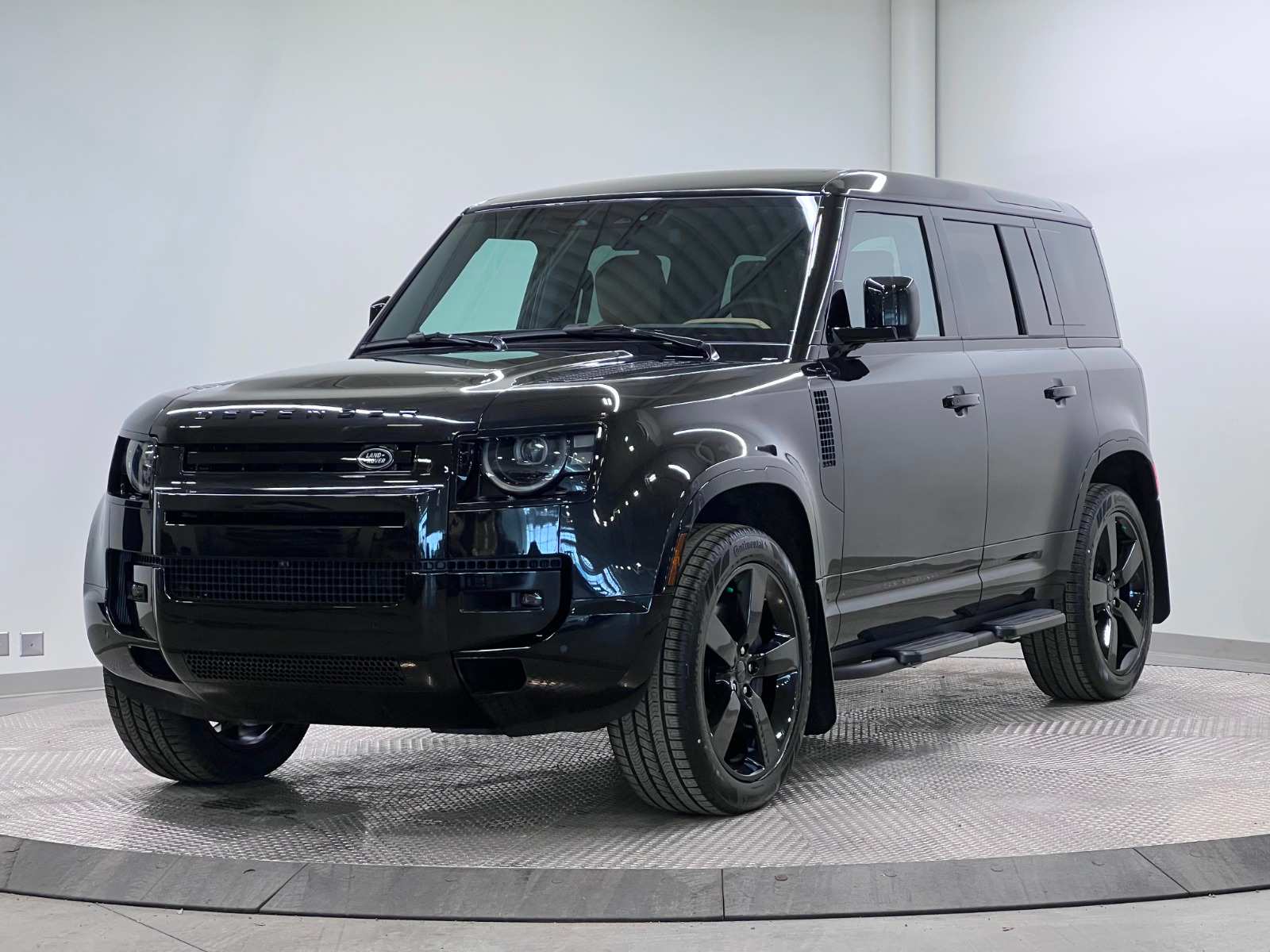 2026 Land Rover Defender X-Dynamic SE