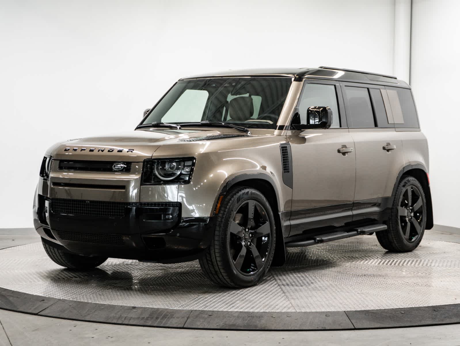 2026 Land Rover Defender X-Dynamic SE