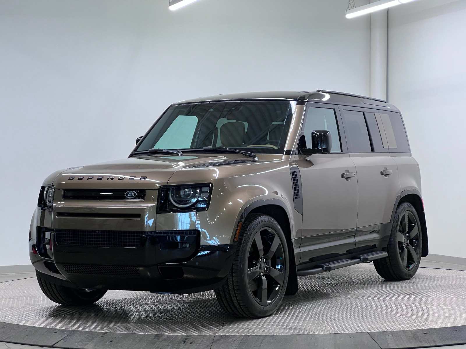 2026 Land Rover Defender X-Dynamic SE