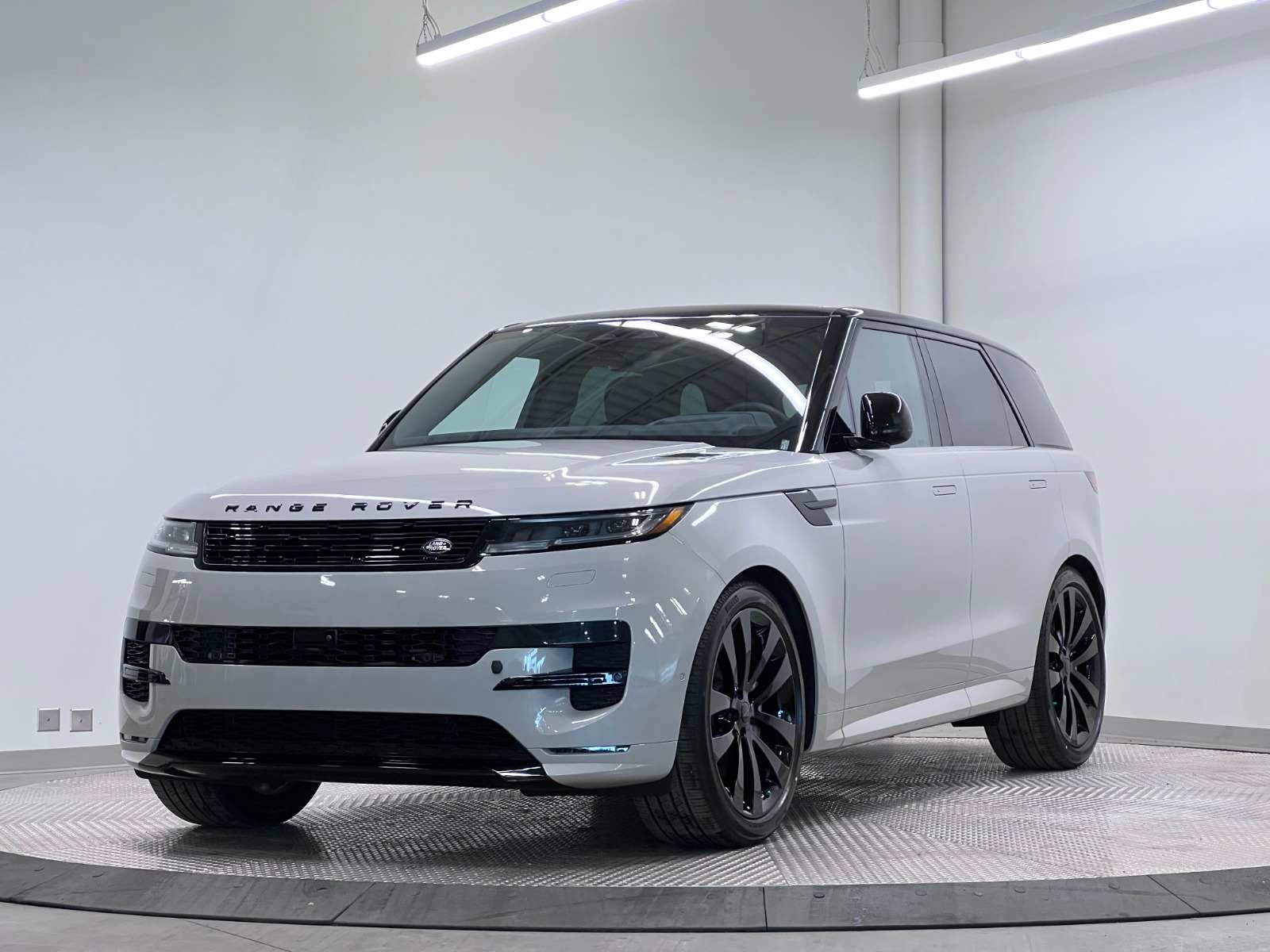 2026 Land Rover Range Rover Sport Dynamic HSE