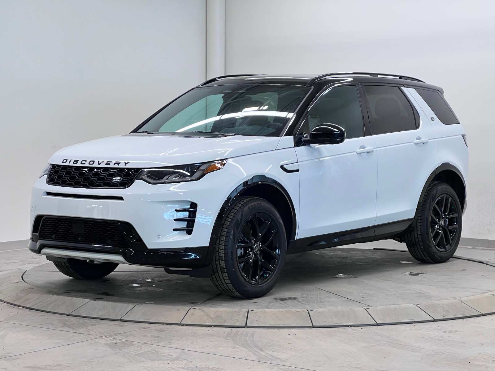 2026 Land Rover Discovery Sport Landmark