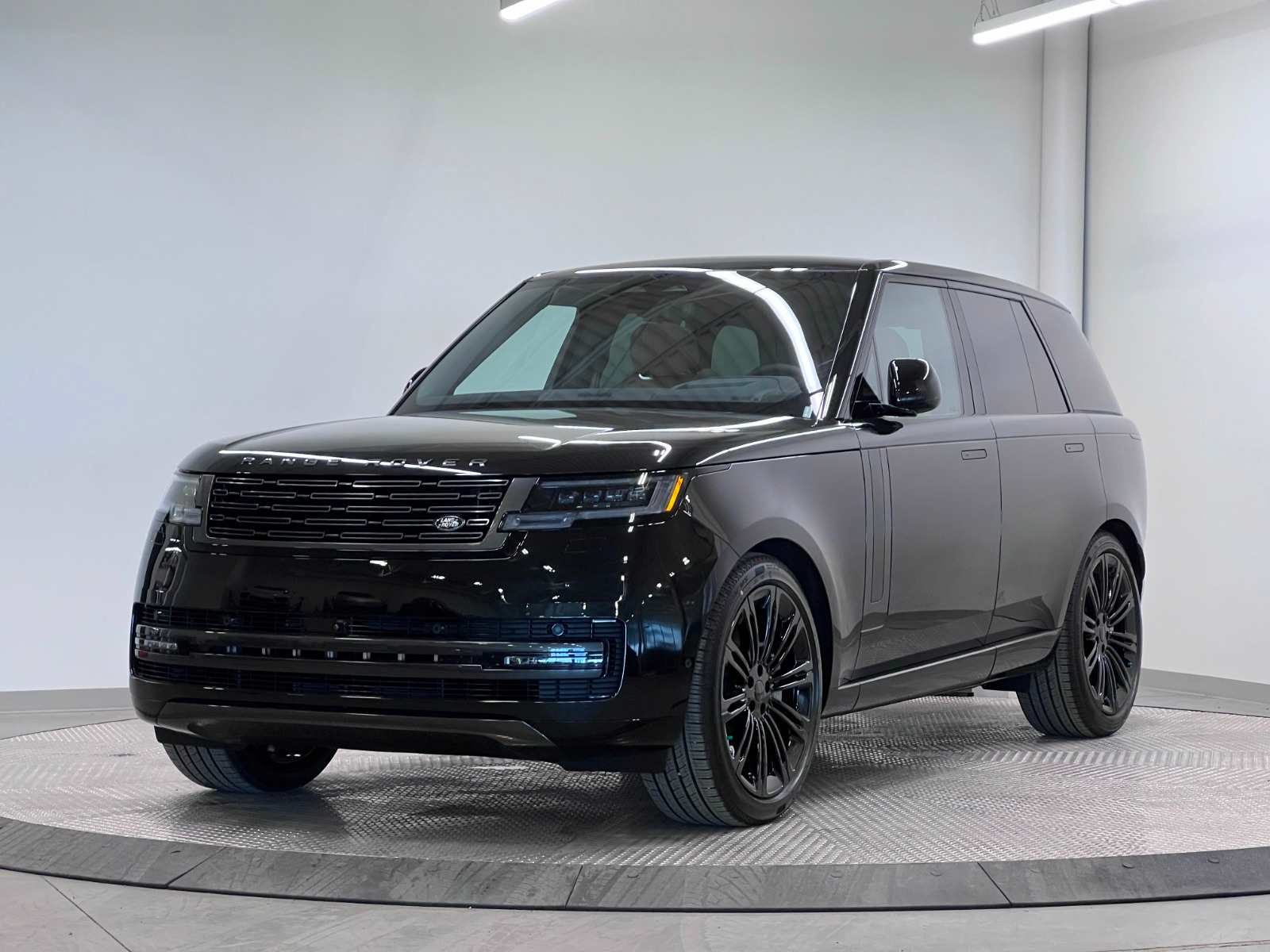 2026 Land Rover Range Rover SE