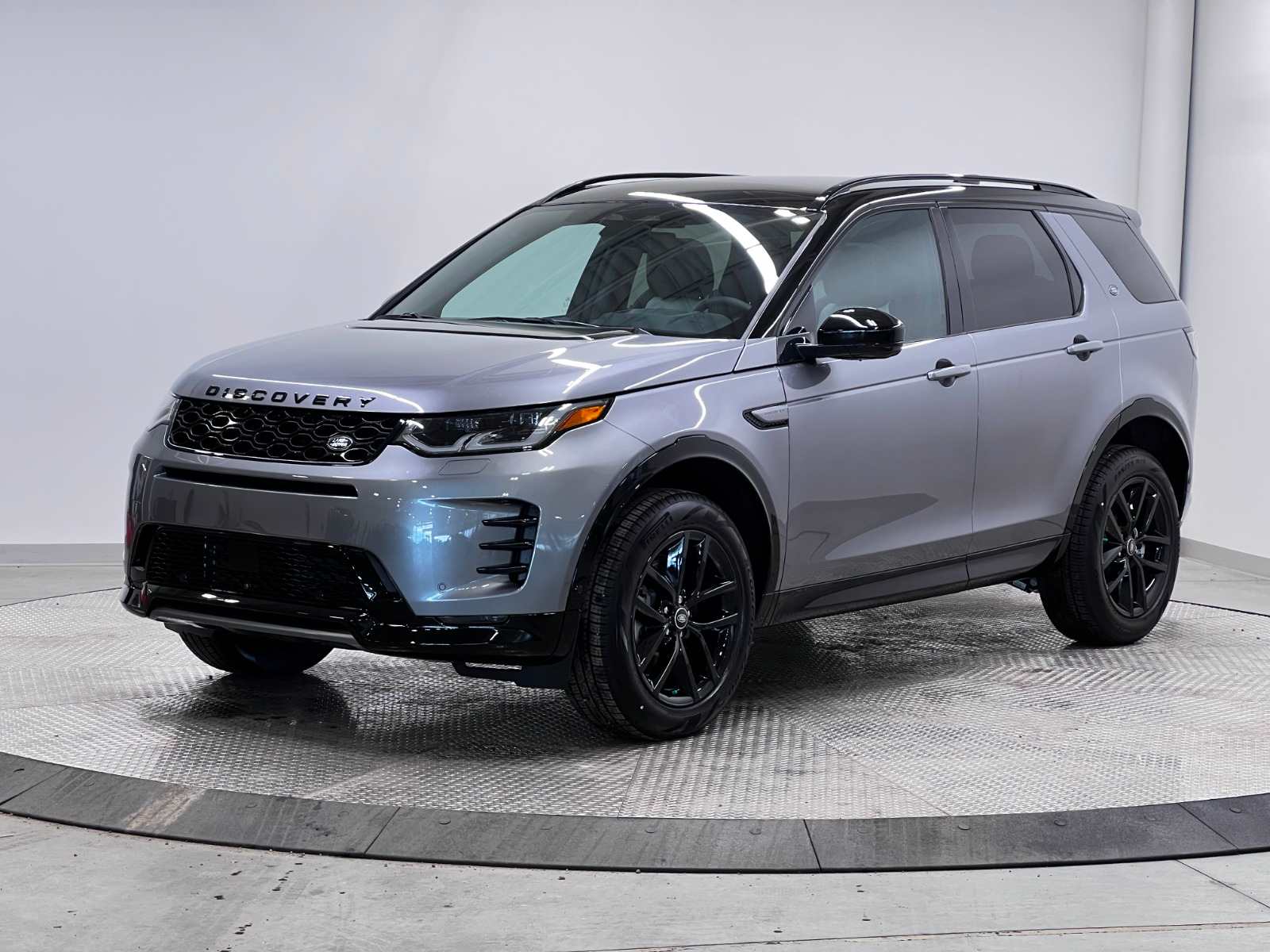 2026 Land Rover Discovery Sport Landmark