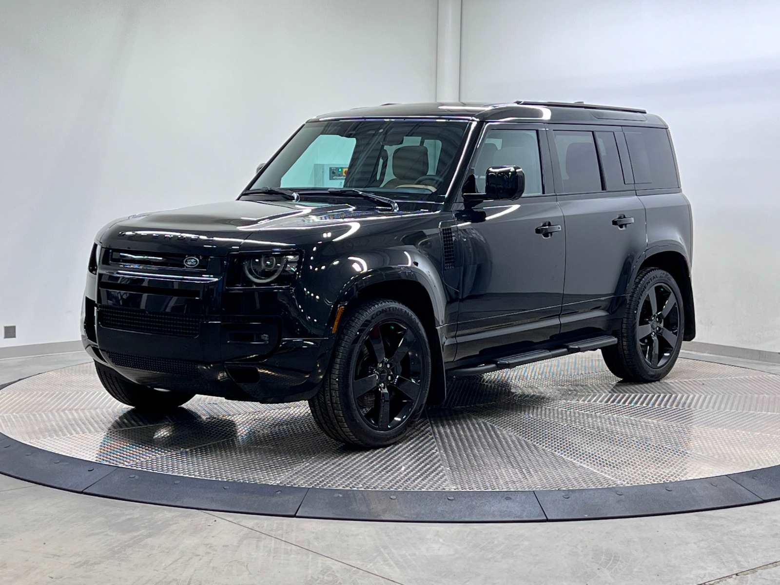 2026 Land Rover Defender X-Dynamic SE