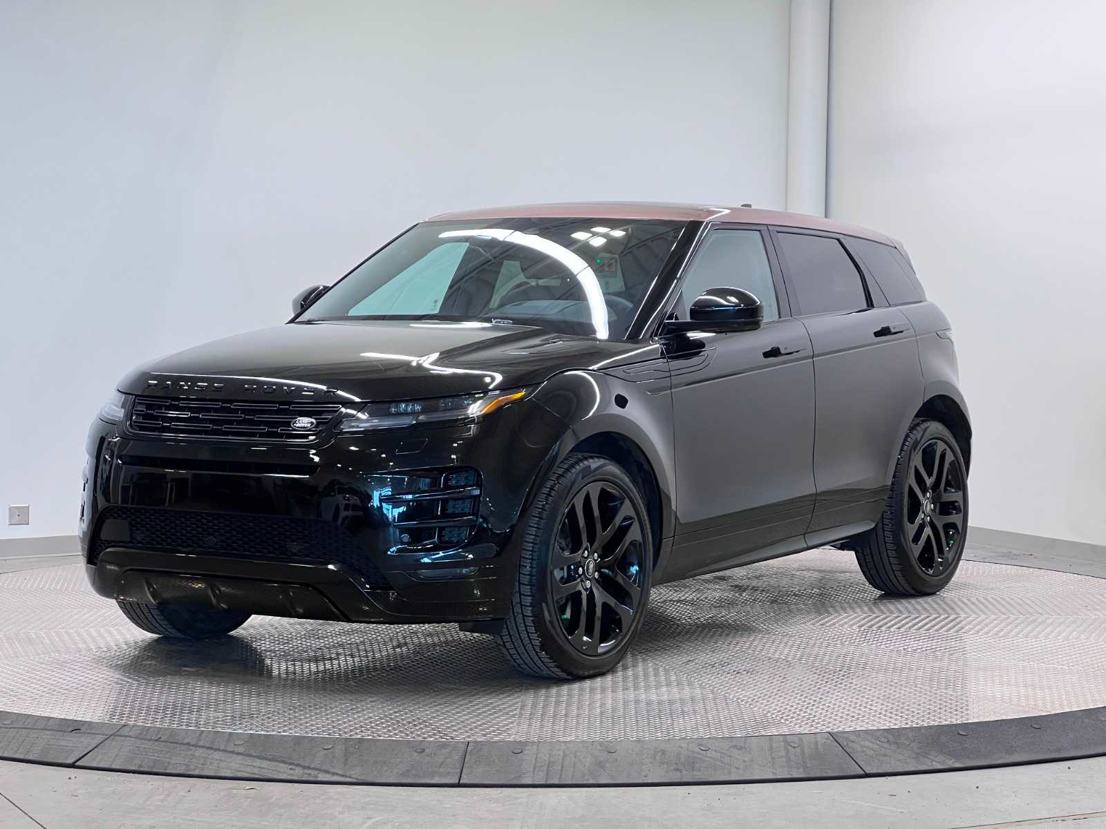 2024 Land Rover Range Rover Evoque Dynamic SE