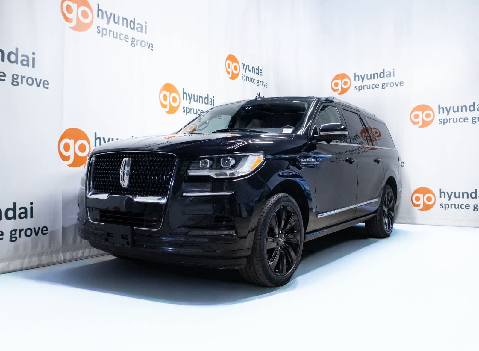 2022 Lincoln Navigator L Reserve