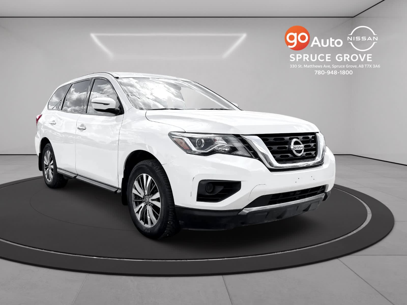 2020 Nissan Pathfinder S
