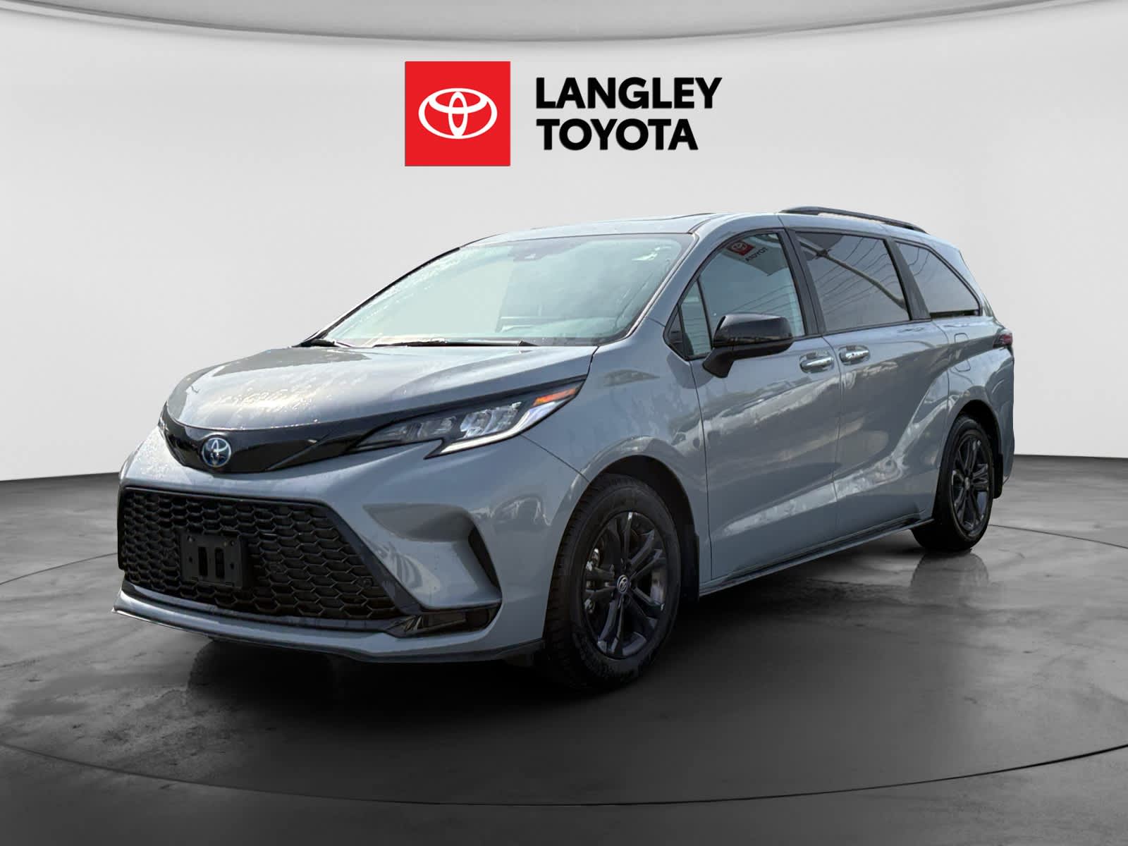 2025 Toyota Sienna XSE