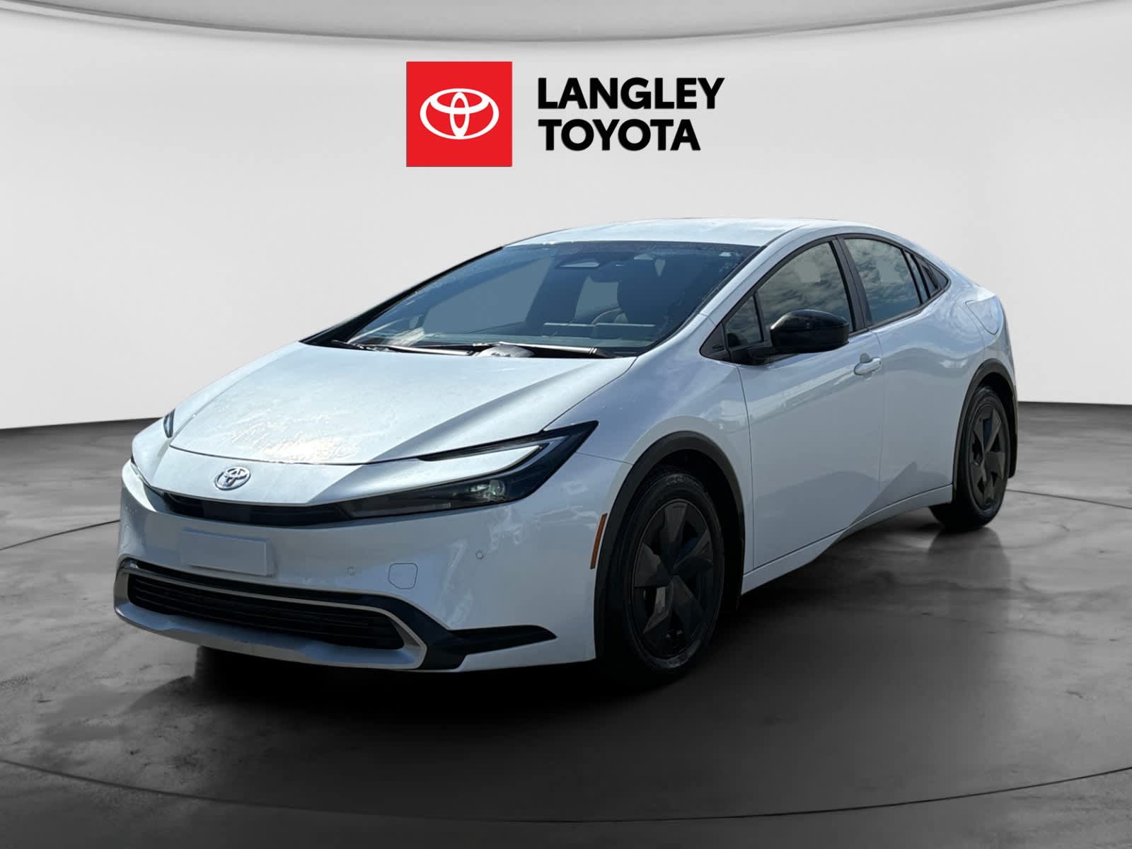 2025 Toyota Prius SE