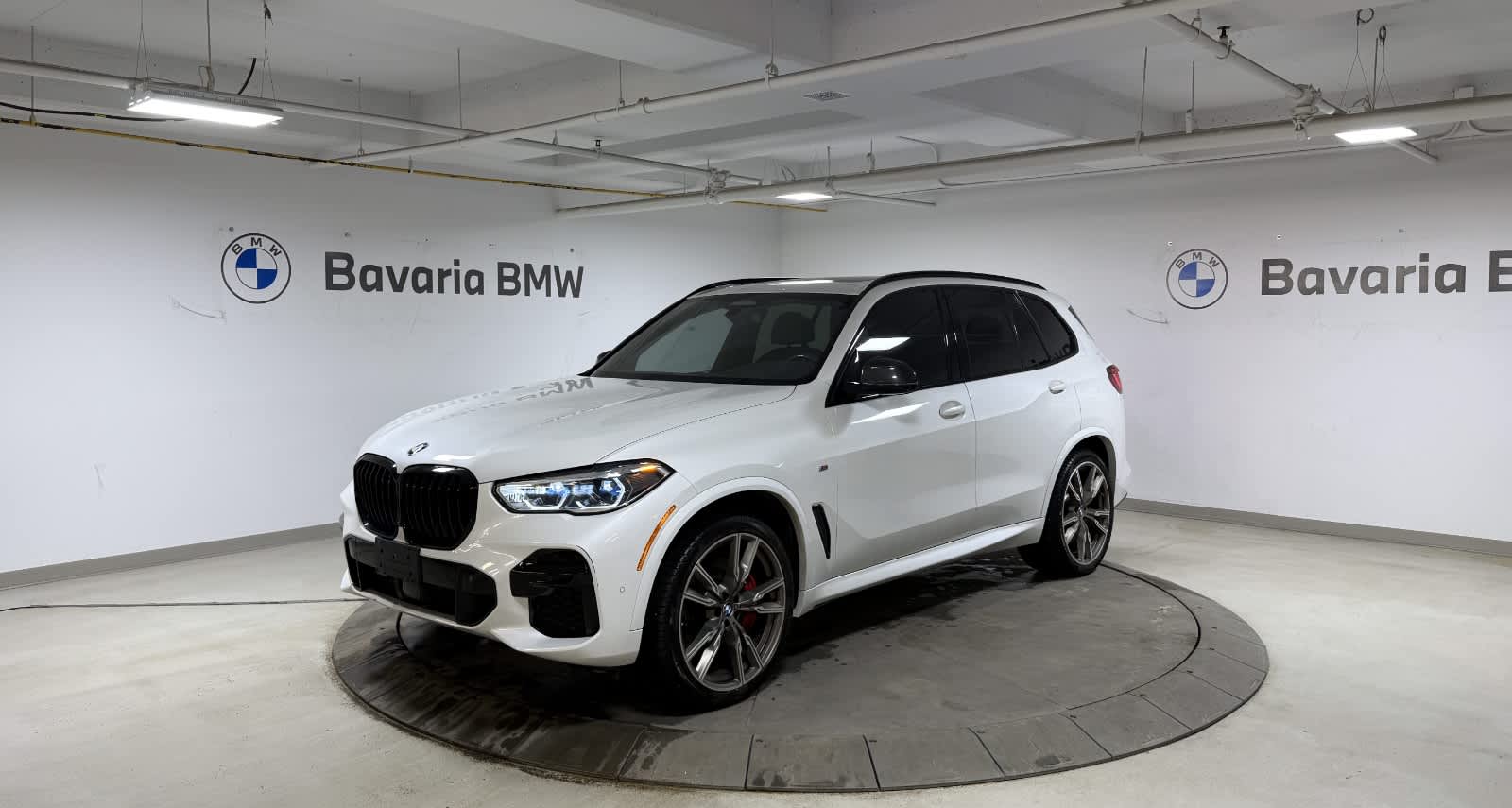 2022 BMW X5 M50i