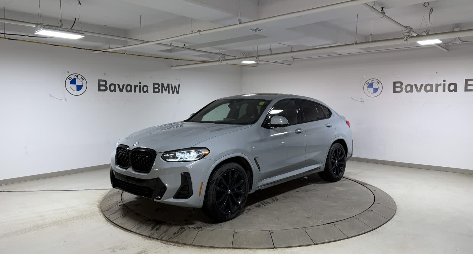2023 BMW X4 xDrive30i