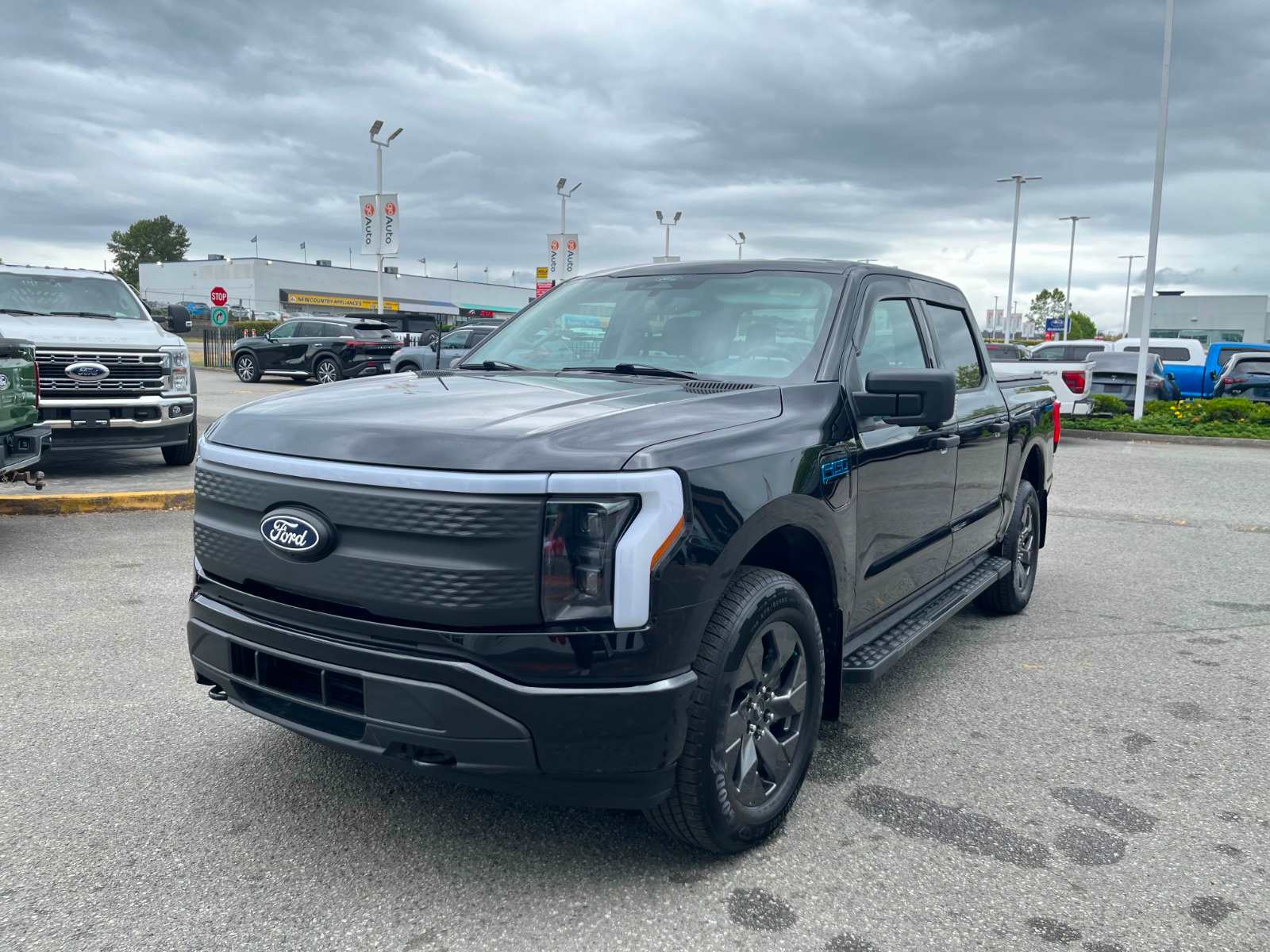 2024 Ford F-150 Lightning XLT