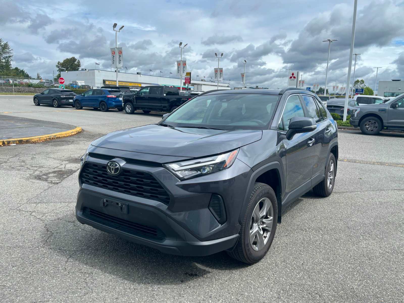 2023 Toyota RAV4 XLE