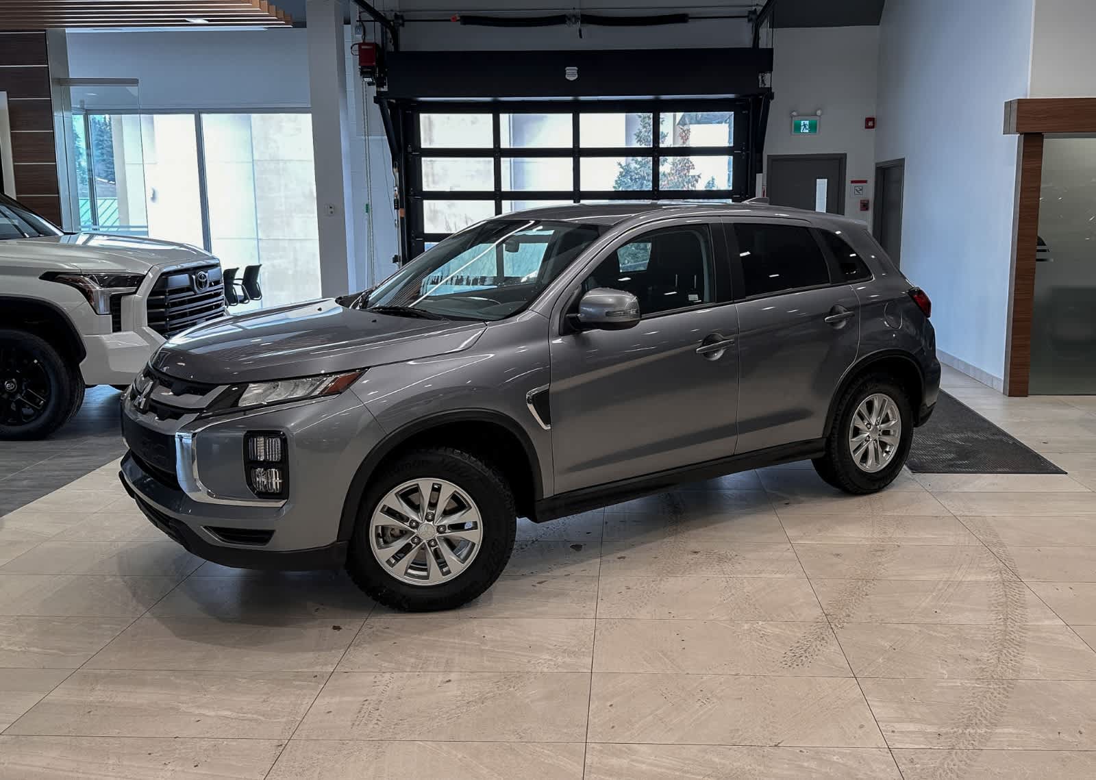 2024 Mitsubishi RVR SE