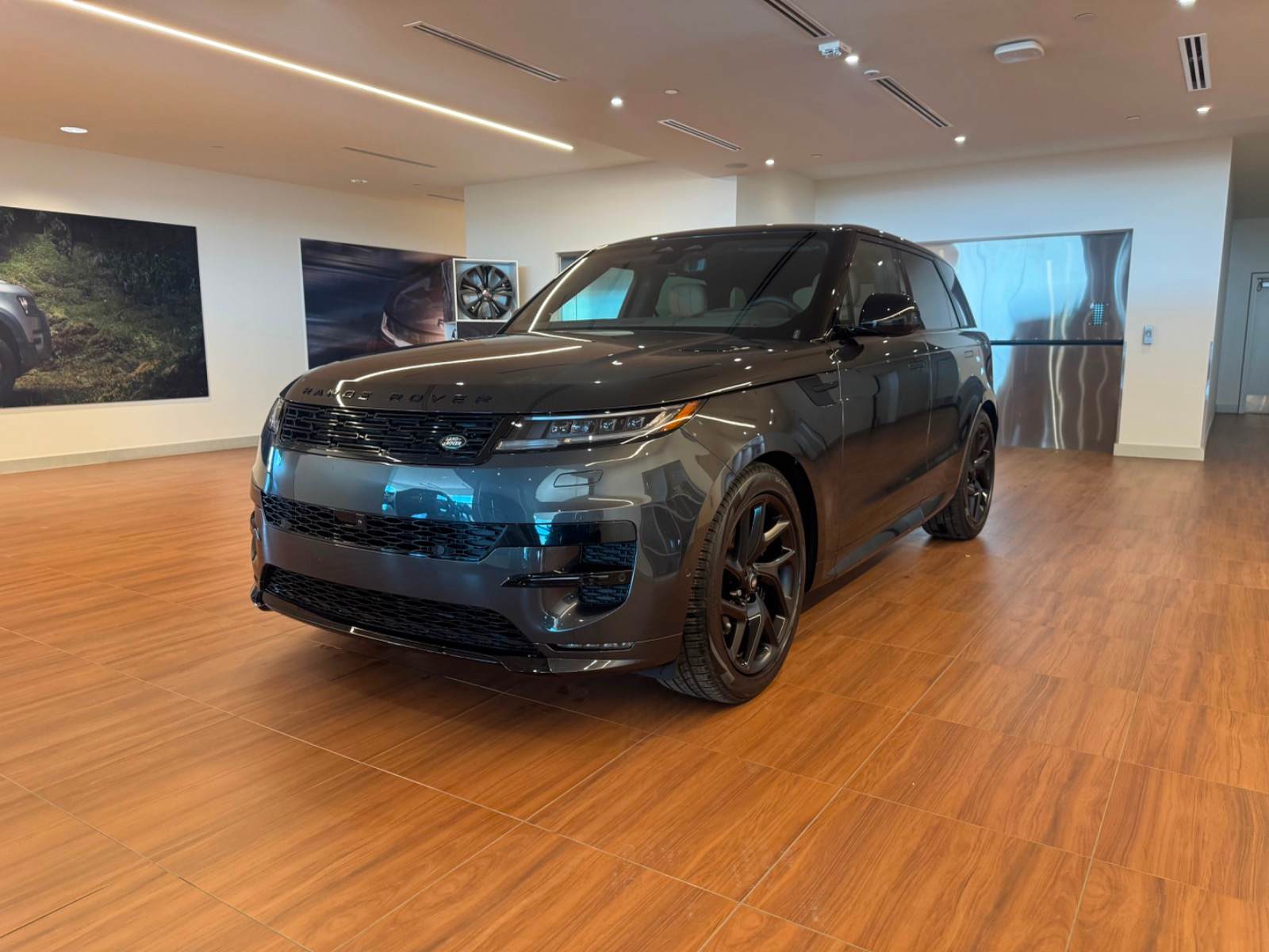2026 Land Rover Range Rover Sport Dynamic HSE