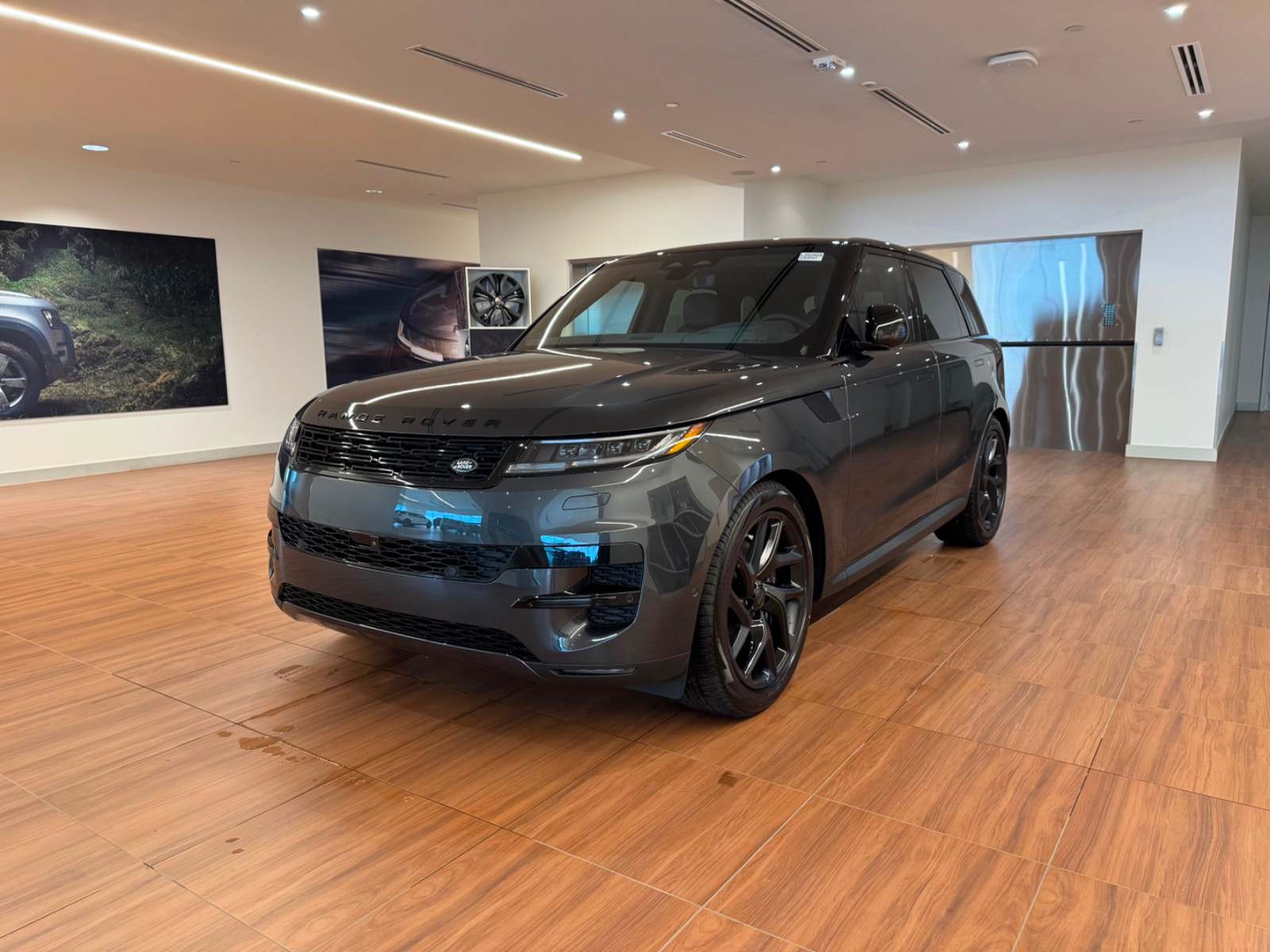 2026 Land Rover Range Rover Sport S